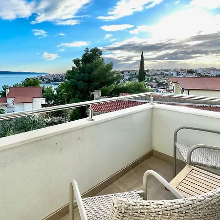 아파트 Luxury Sea View 100m From With Sunlit Terrace Okrug Gornji Salena *