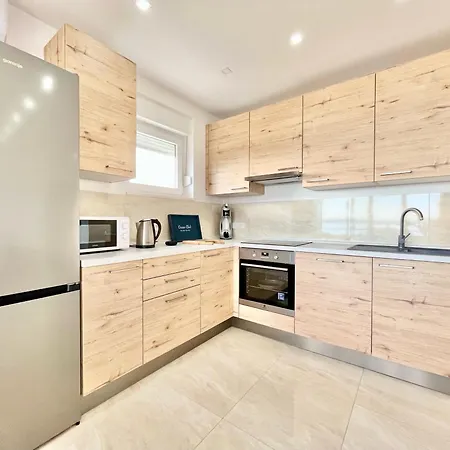 Luxury Sea View 100m From With Sunlit Terrace Okrug Gornji Salena Apartamento Trogir