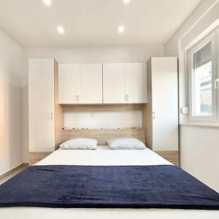 Luxury Sea View 100m From With Sunlit Terrace Okrug Gornji Salena Apartamento Trogir