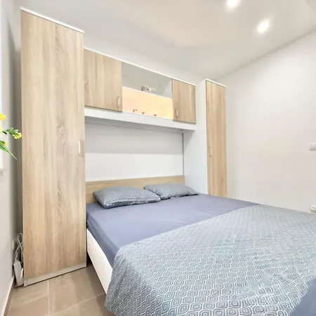 Luxury Sea View 100m From With Sunlit Terrace Okrug Gornji Salena Trogir