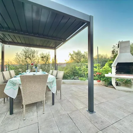 Luxury Sea View 100m From With Sunlit Terrace Okrug Gornji Salena * Trogir