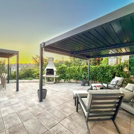 Luxury Sea View 100m From With Sunlit Terrace Okrug Gornji Salena * Trogir