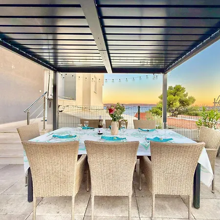 Luxury Sea View 100m From With Sunlit Terrace Okrug Gornji Salena Apartamento Trogir