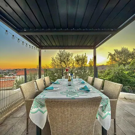 Apartamento Luxury Sea View 100m From With Sunlit Terrace Okrug Gornji Salena Trogir