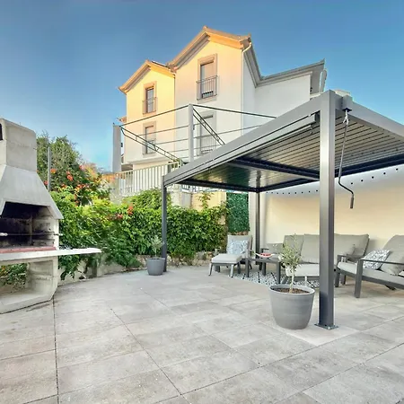 Luxury Sea View 100m From With Sunlit Terrace Okrug Gornji Salena