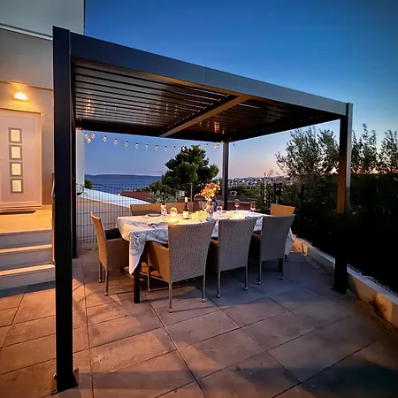 Apartamento Luxury Sea View 100m From With Sunlit Terrace Okrug Gornji Salena