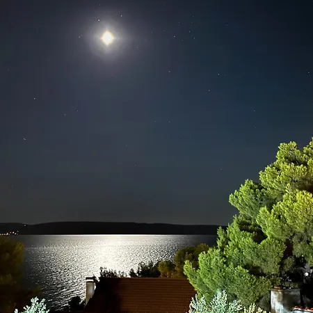 아파트 Luxury Sea View 100m From With Sunlit Terrace Okrug Gornji Salena *
