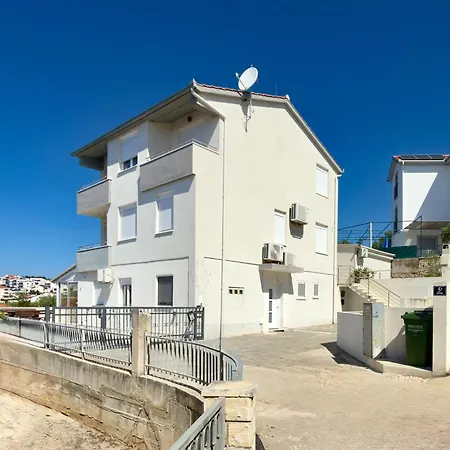 Luxury Sea View 100m From With Sunlit Terrace Okrug Gornji Salena Apartamento *